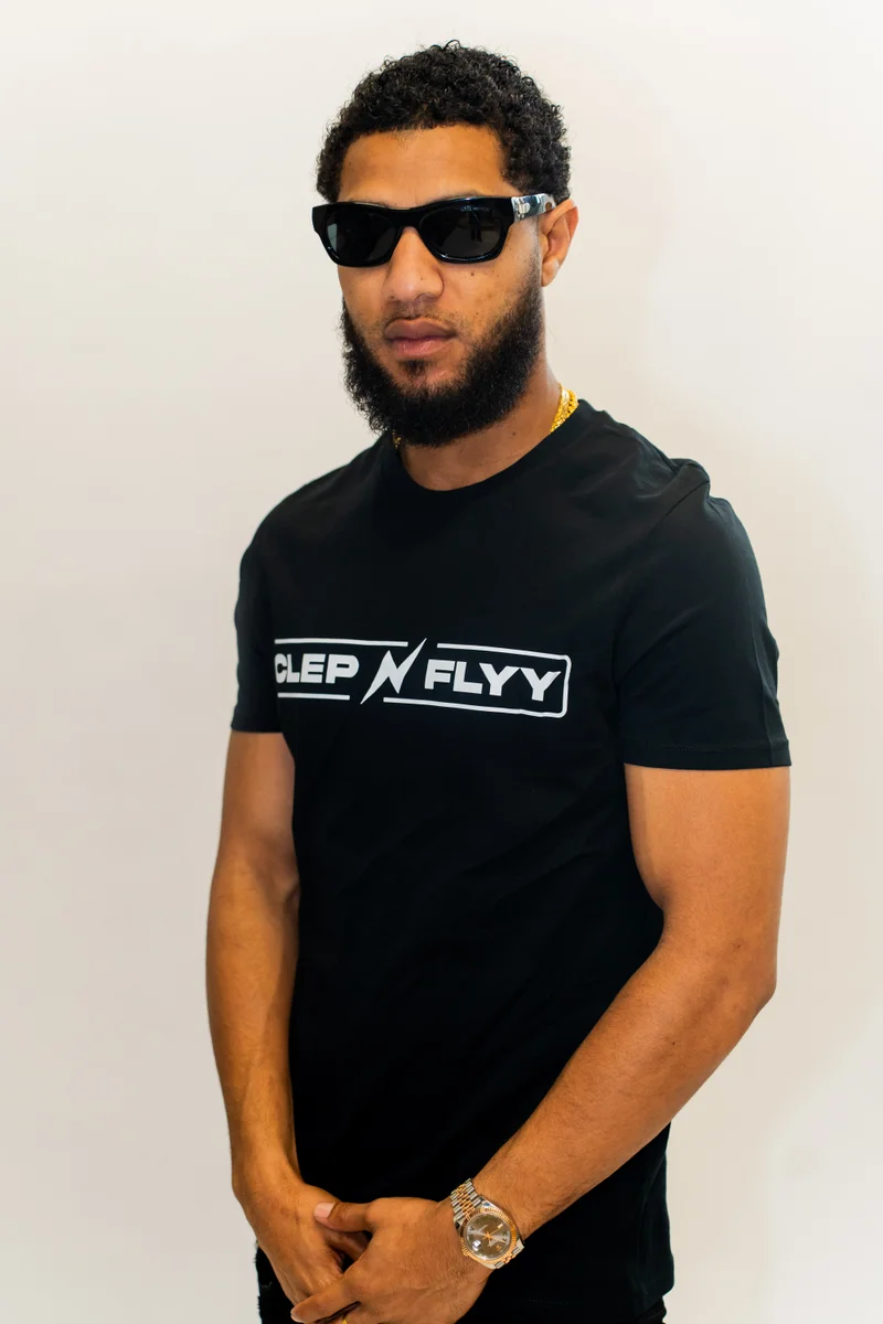 T-SHIRT CLEP N FLYY ZWART